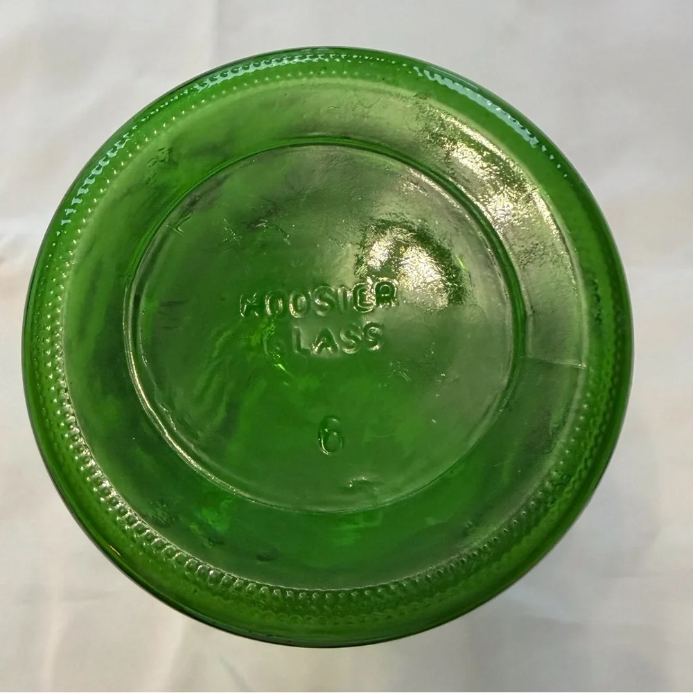 Vintage Hoosier Glass beautiful emerald green crinkle textured‎ glass vase 9.5”